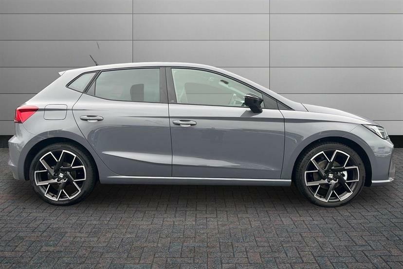 Seat Ibiza 1.0 Tsi 115 Fr Sport AX75JLO Black #4