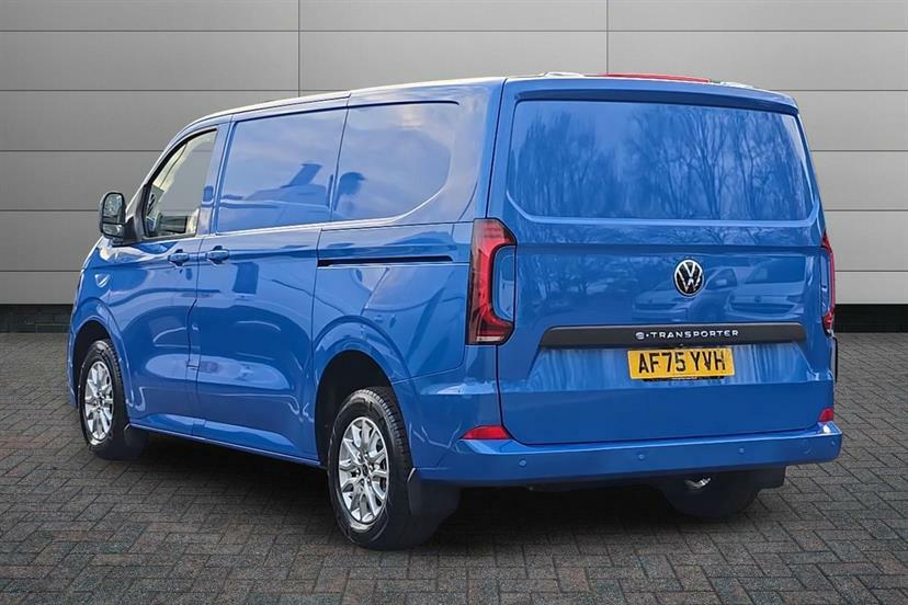 Volkswagen E-Transporter 160Kw 65Kwh Commerce Pro Van AF75YVH Blue #3