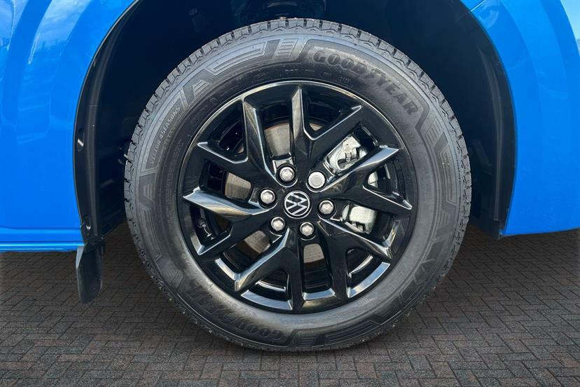 Volkswagen E-Transporter 160Kw 65Kwh Commerce Pro Van EK75ZKE Blue #5