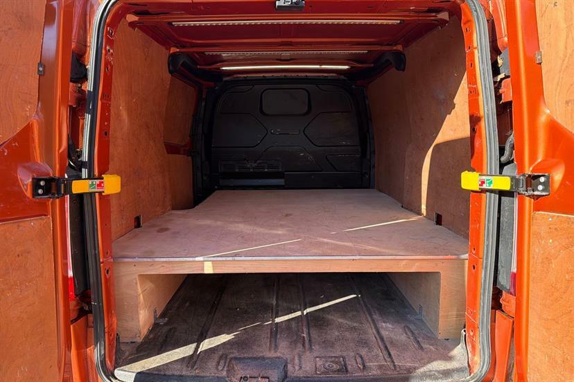 Ford Transit Custom 2.0 Ecoblue 130Ps Low Roof Limited Van YR72FTU Orange #2