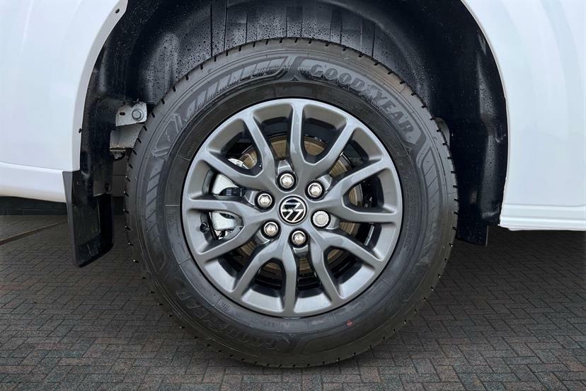Volkswagen Transporter 2.0 Tdi 170 Commerce Pro Van AO75XPR White #5