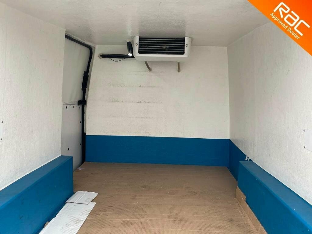 Ford Transit Custom Fridge Van AF64AVB White #4