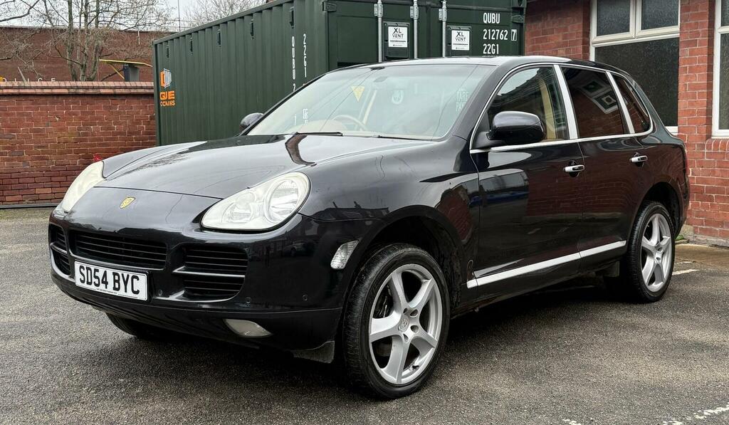 Porsche Cayenne 3.2 V6 Tiptronic S Awd Black #2