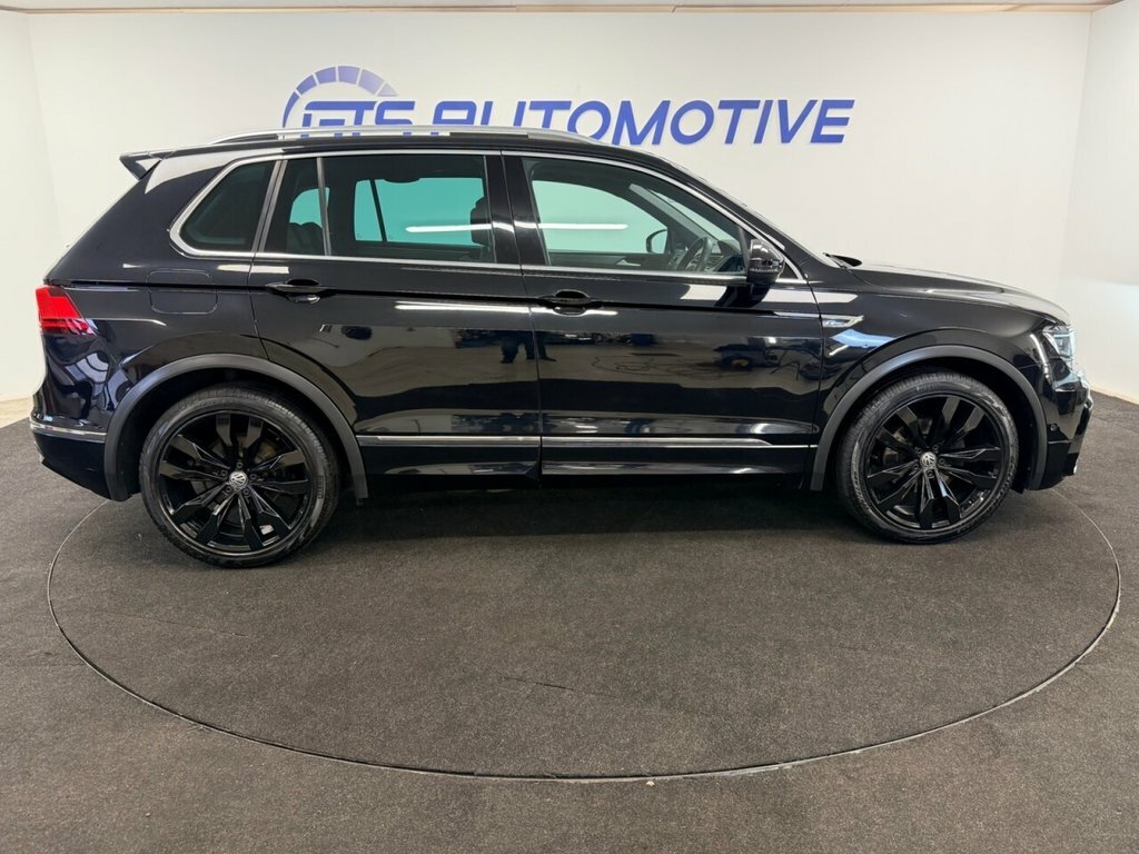 Volkswagen Tiguan Suv HS19NHL Black #5