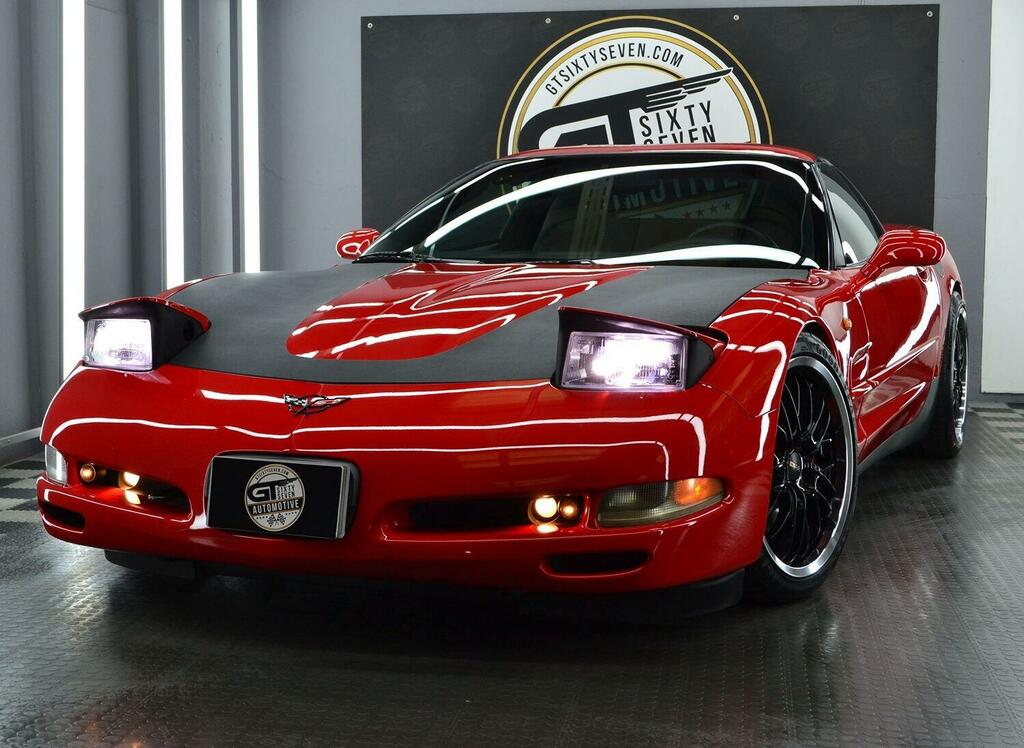 Chevrolet Corvette Chevrolet Gmc Corvette White #65