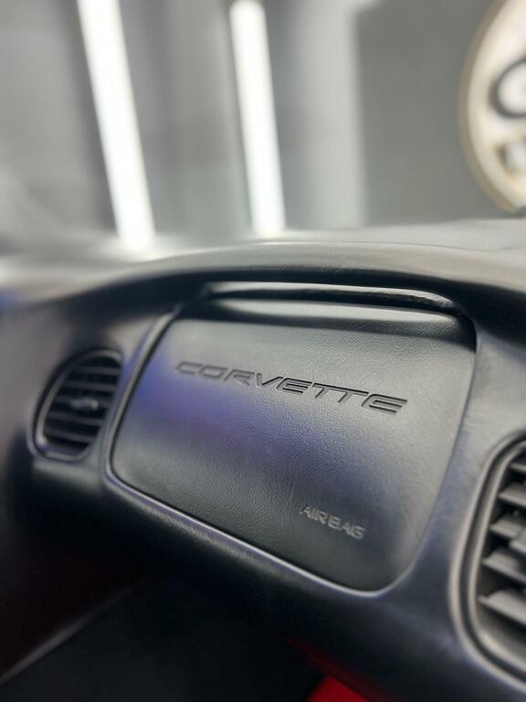 Chevrolet Corvette Chevrolet Gmc Corvette White #24