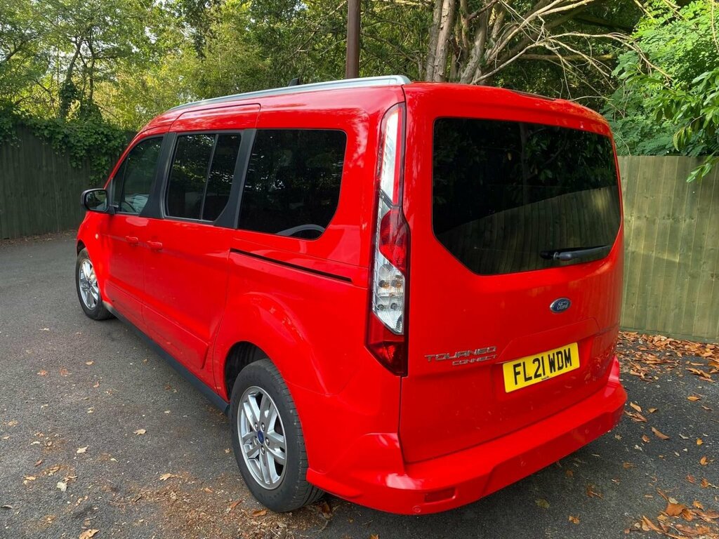 Ford Grand Tourneo Connect Mpv 1.5 Ecoblue Titanium Euro 6 Ss 20 Red #4