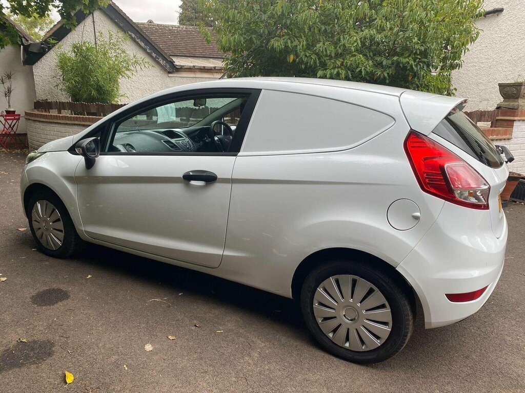 Ford Fiesta Car Derived Van 1.5 Tdci Panel Van 201515 FE15UBK White #4