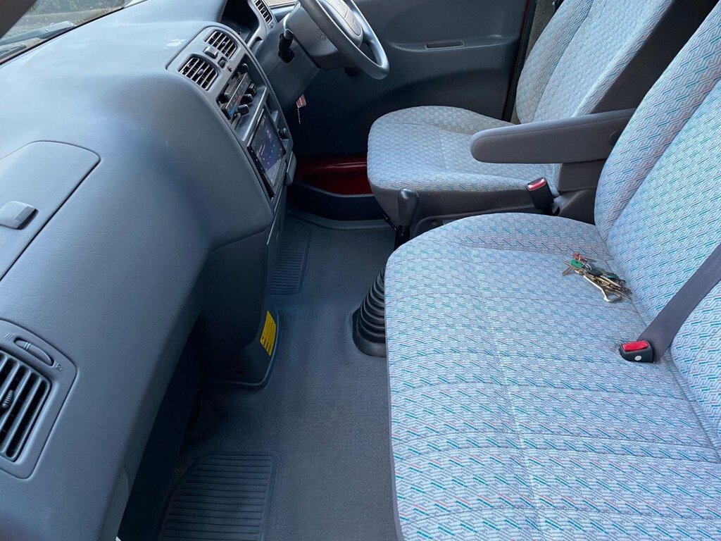 Toyota HiAce Panel Van 2.5 300 D-4d Rwd L2 H1 Ac 200303 Red #5
