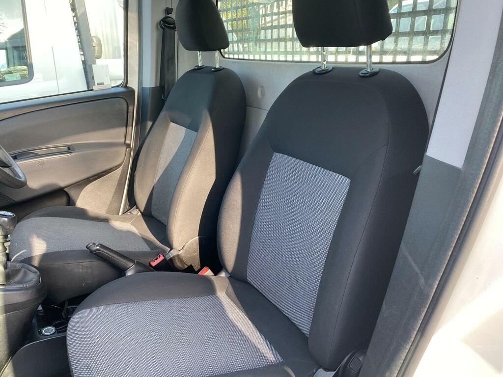 Fiat Doblo Dropside 1.6 Multijetii Work Up L2 Euro 6 Ss SJ71HTE White #4