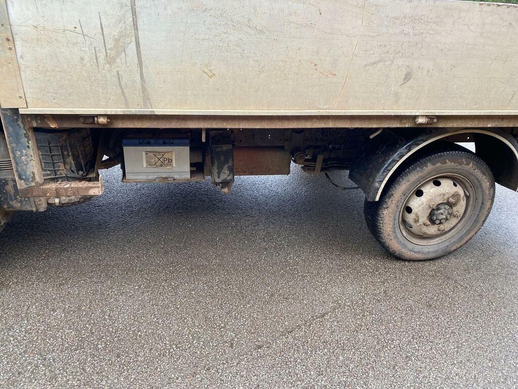 Nissan NT400 Chassis Cab 2.5 Dci 34.11 Basic L1 200757 Red #3