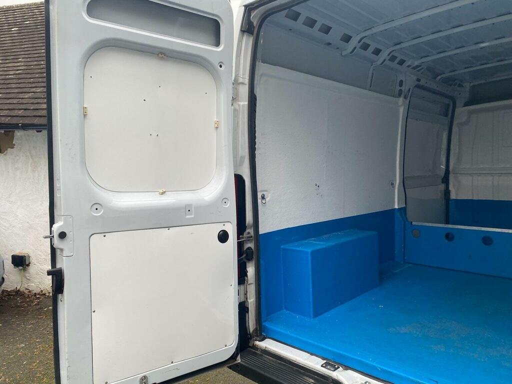 Peugeot Boxer Panel Van 2.2 Bluehdi 335 Professional Premium L LL23CFD White #4