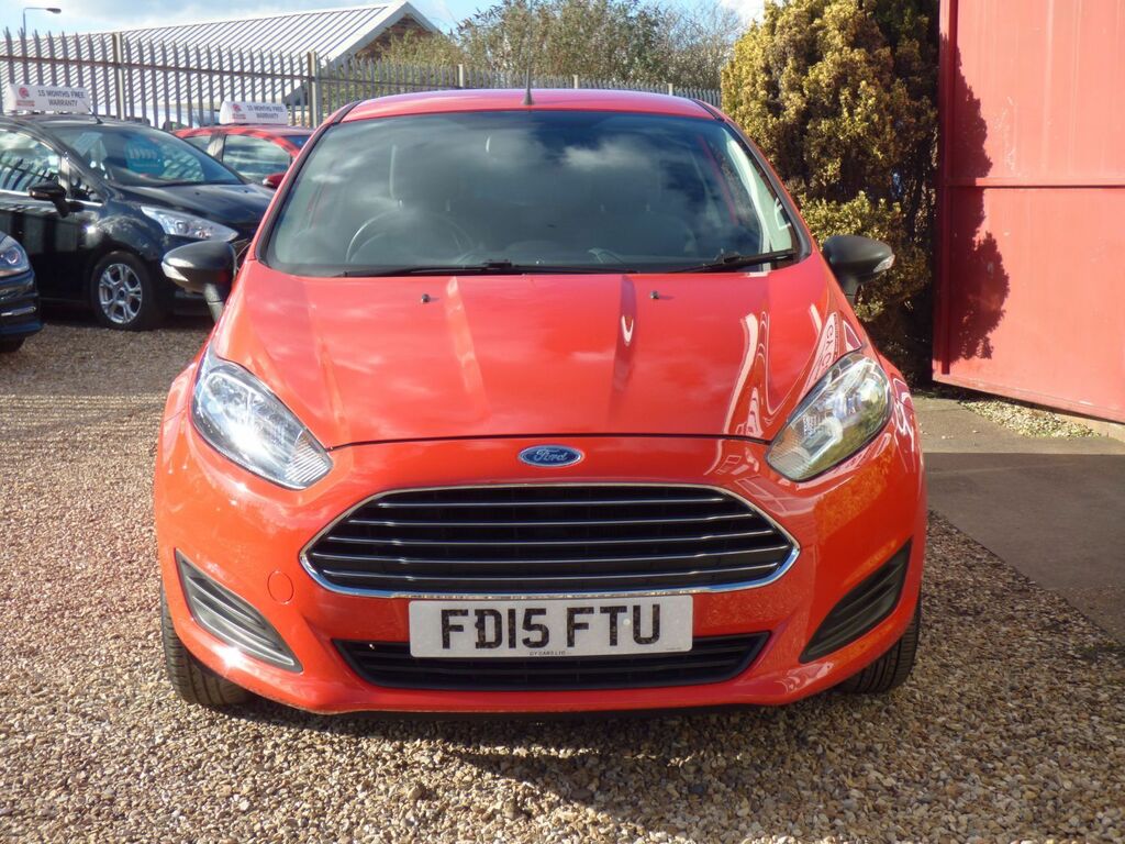 Ford Fiesta Hatchback 1.25 Studio 3-Door 55,000 Miles 30 Tax FD15FTU Red #3