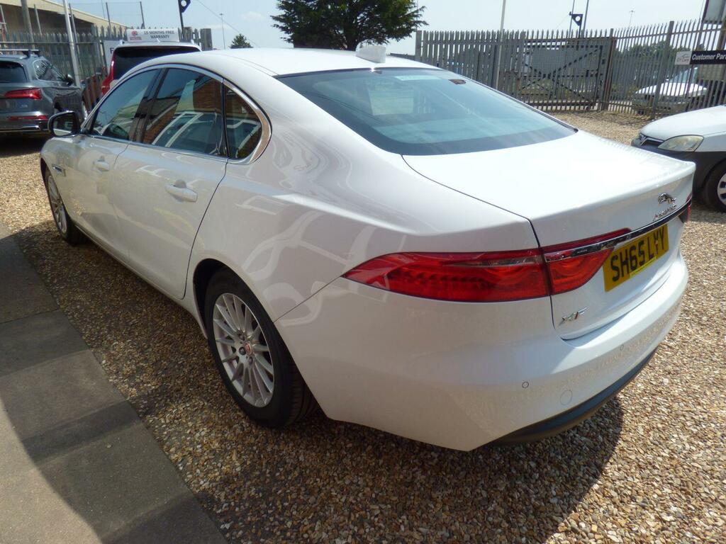 Jaguar XF Saloon 2.0 D Prestige 20 Road Tax Full Serv SH65LYY White #6