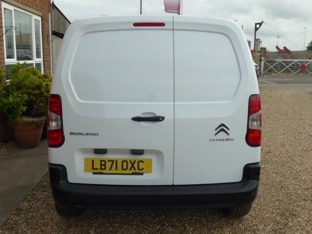 Citroen Berlingo Panel Van 1.5 Bluehdi 1000 Enterprise M Pro 15 M LB71OXC White #4