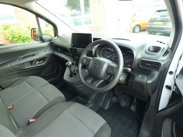 Citroen Berlingo Panel Van 1.5 Bluehdi 1000 Enterprise M Pro 15 M LB71OXC White #6