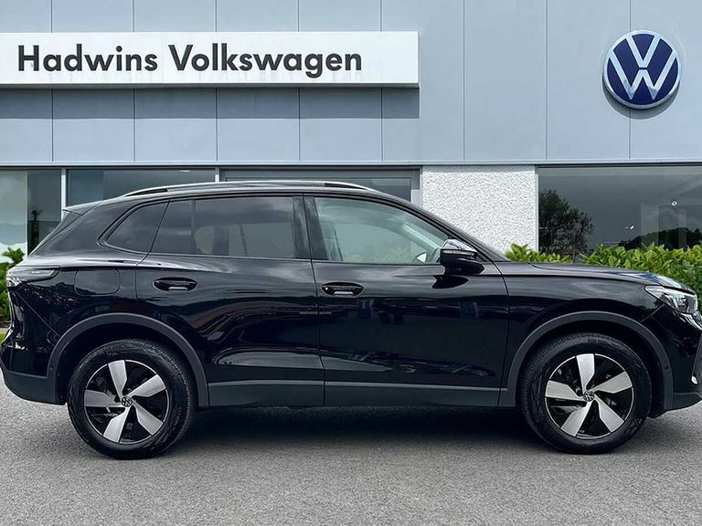 Volkswagen Tiguan 1.5 Tsi Ehybrid Match Dsg PF74OMV Black #4