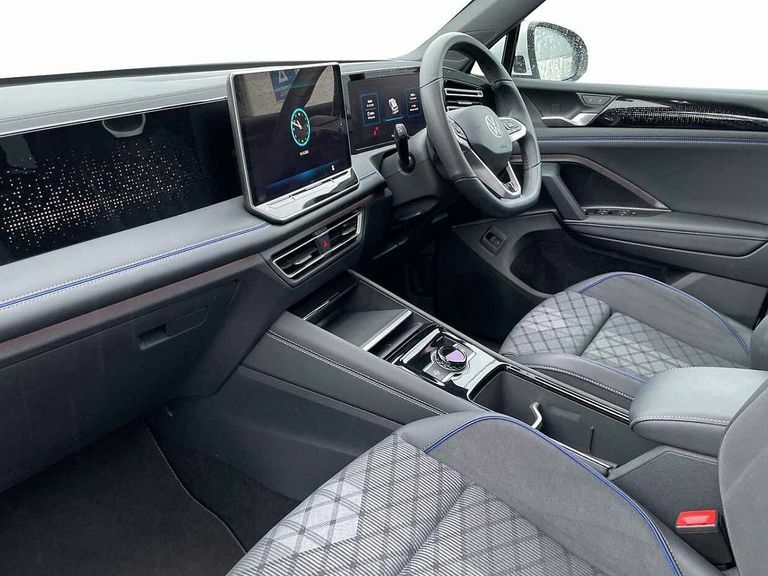 Volkswagen Tiguan 1.5 Tsi Ehybrid R-line Dsg PF25SKD White #2