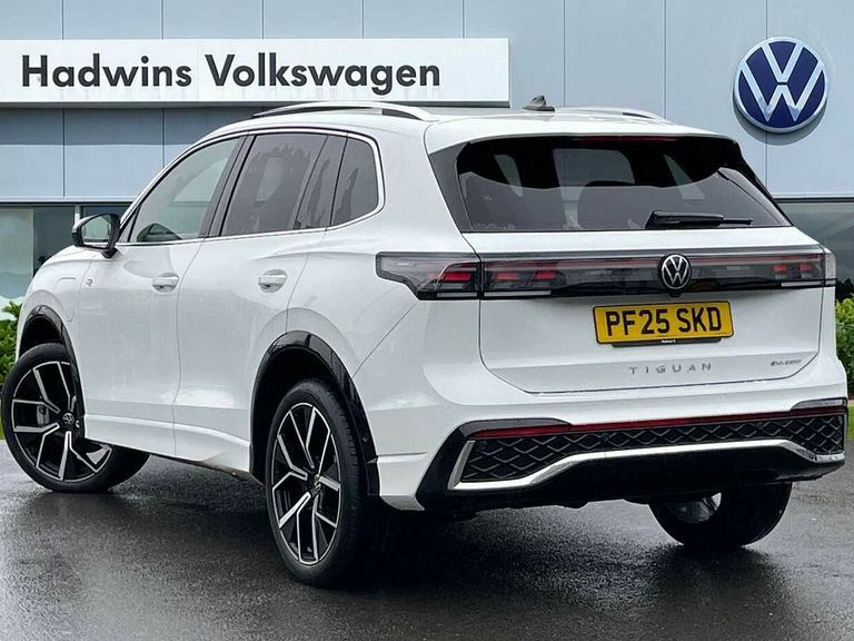 Volkswagen Tiguan 1.5 Tsi Ehybrid R-line Dsg PF25SKD White #3