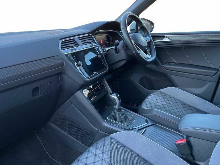 Volkswagen Tiguan 2.0 Tdi R-line Edition Dsg YP24HSD White #2