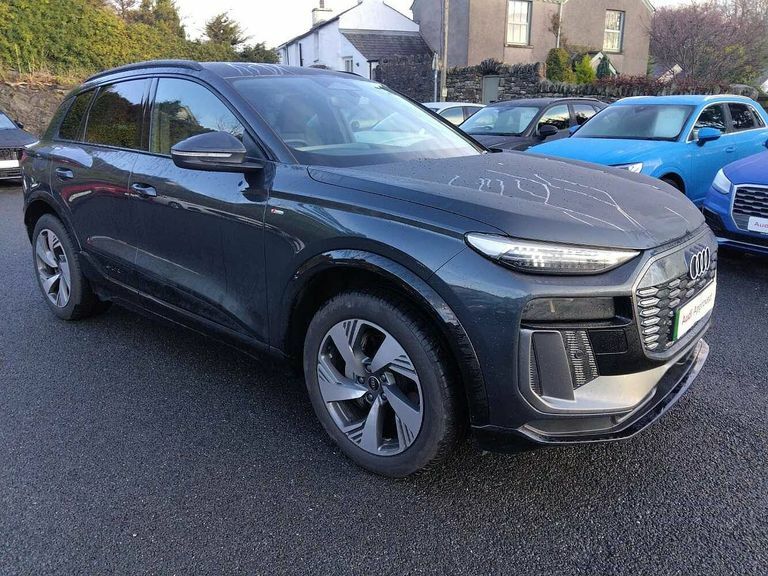 Audi Q6 E-Tron Q6 Suv S Line E-tron Quattro 285,00 Kw Grey