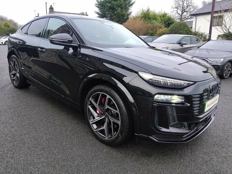 Audi SQ6 E-Tron Sq6 Sportback Edition 1 E-tron 360,00 Kw PJ75NBA Black