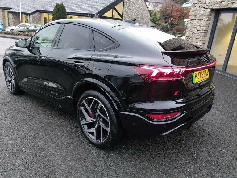 Audi SQ6 E-Tron Sq6 Sportback Edition 1 E-tron 360,00 Kw PJ75NBA Black #3