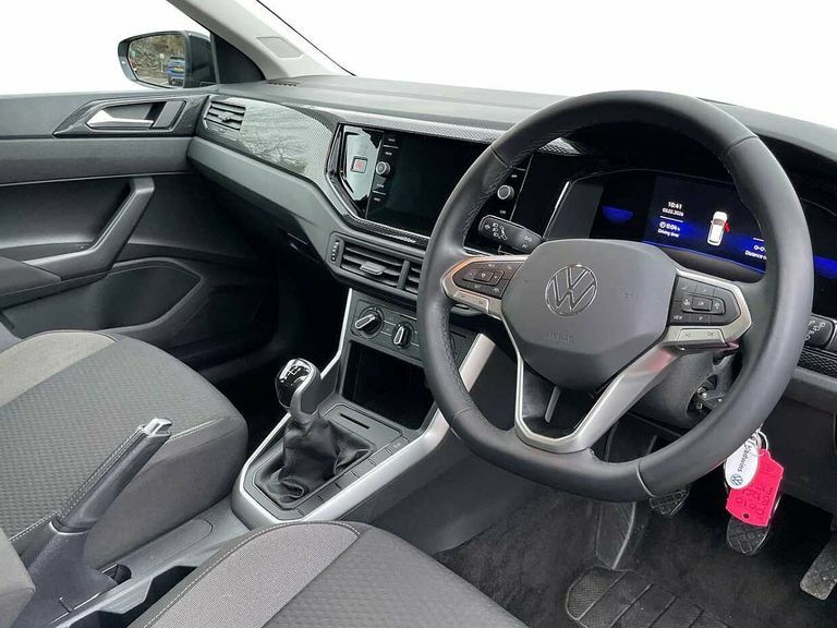 Volkswagen Polo 1.0 Tsi Life PK24MUV Black #6
