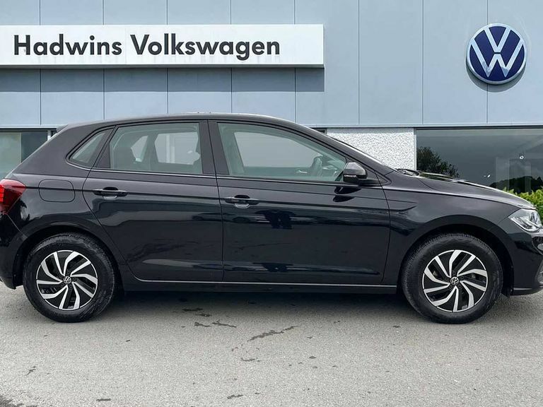 Volkswagen Polo 1.0 Tsi Life PK24MUV Black #4