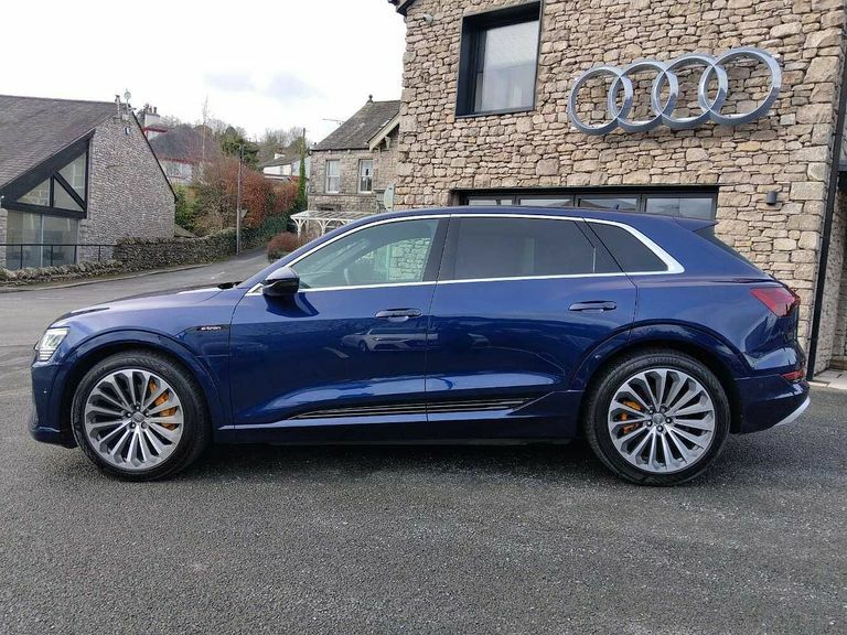 Audi E-Tron S S Line 50 Quattro 230,00 Kw Blue #4