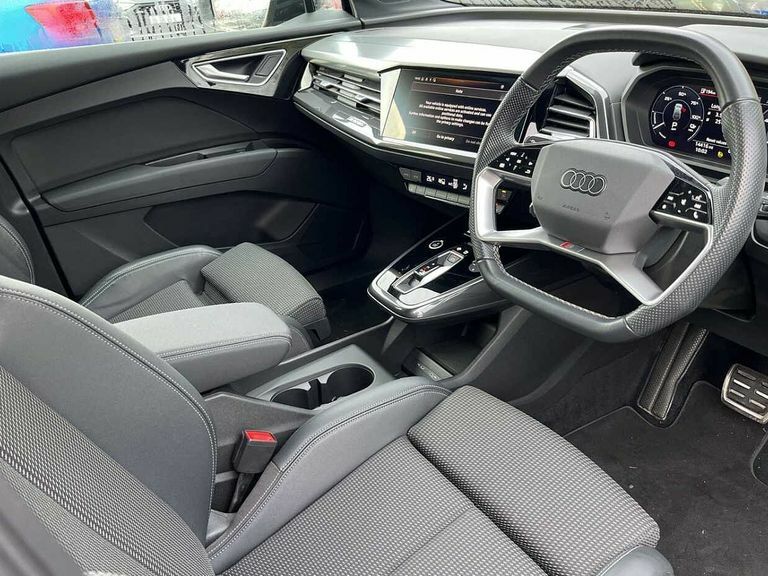 Audi Q4 E Tron Q4 S Line 40 E-tron 150,00 Kw Black #6