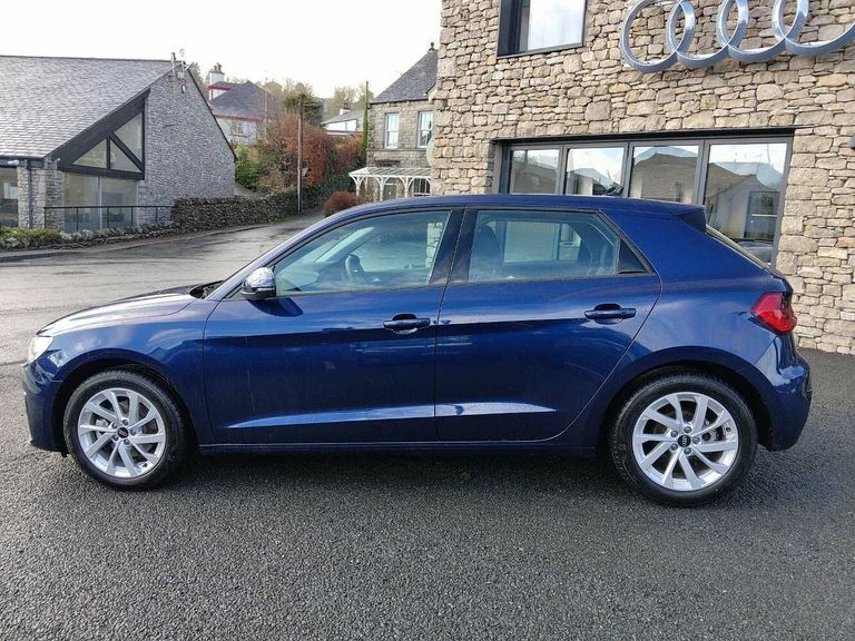 Audi A1 Sport 30 Tfsi 116 Ps S Tronic PF25JPV Blue #4
