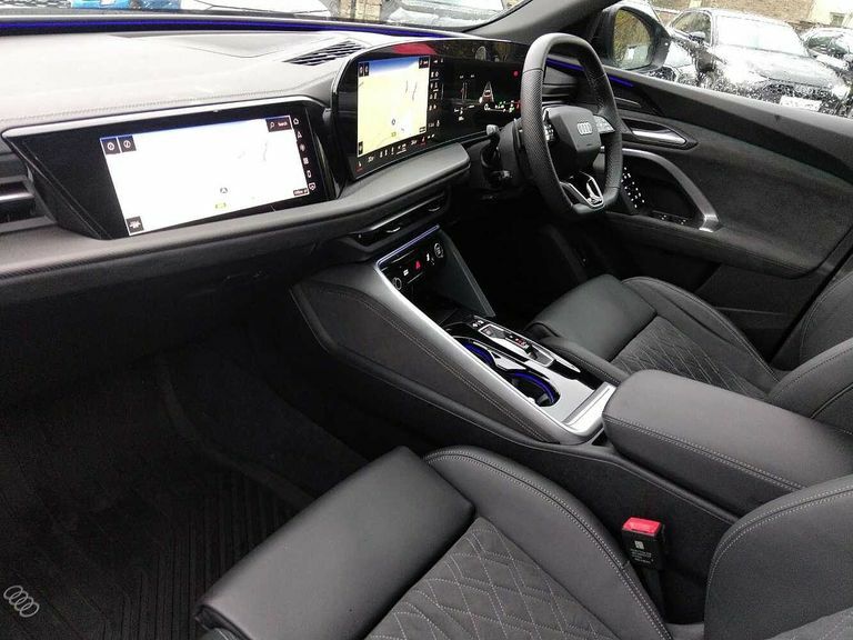 Audi Q5 Suv Edition 1 Tdi Quattro 204 Ps S Tronic PJ75WNF White #2