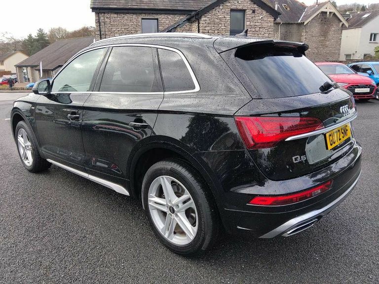 Audi Q5 S Line 40 Tdi Quattro 204 Ps S Tronic GU72SNF Black #3