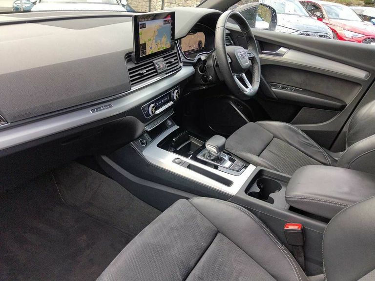 Audi Q5 S Line 40 Tdi Quattro 204 Ps S Tronic GU72SNF Black #2