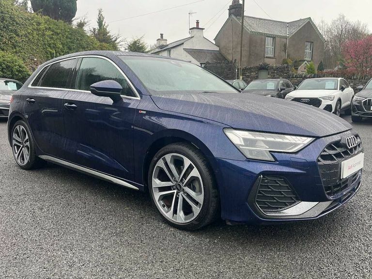 Audi A3 S Line 35 Tfsi 150 Ps S Tronic Blue