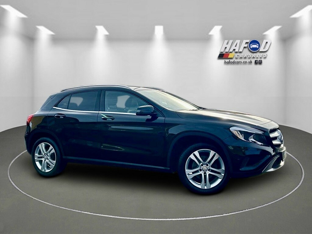 Mercedes-Benz 200 Gla Sport Executive Black
