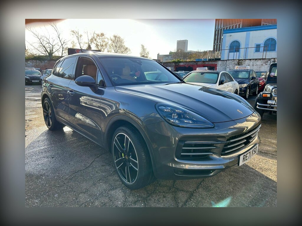 Porsche Cayenne 3.0 V6 E-hybrid 17.9Kwh Tiptronics 4Wd Euro 6 Ss Grey
