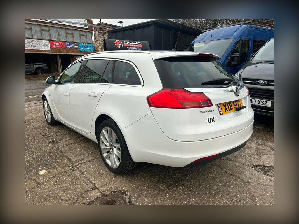 Vauxhall Insignia 2.0 Cdti Ecoflex Sri Sports Tourer Euro 5 Ss XIB5177 White #4