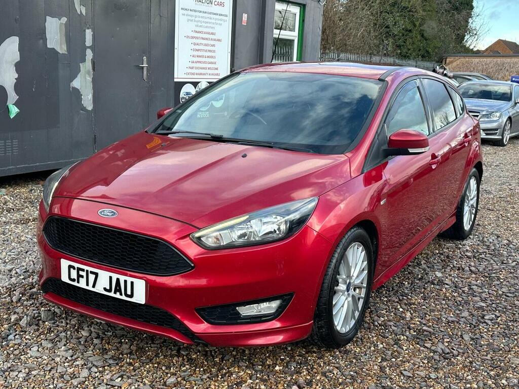 Ford Focus 1.5 Tdci St-line Euro 6 Ss CF17JAU Red #4