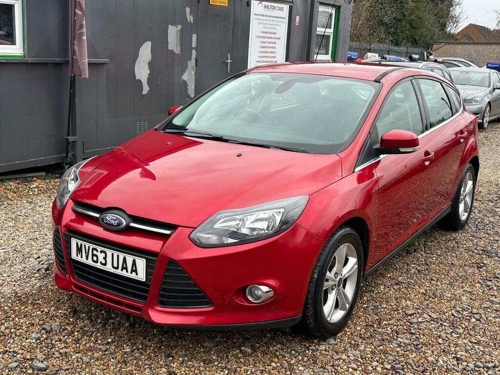 Ford Focus 1.6 Zetec Hatchback Powershift Euro 5 MV63UAA #3
