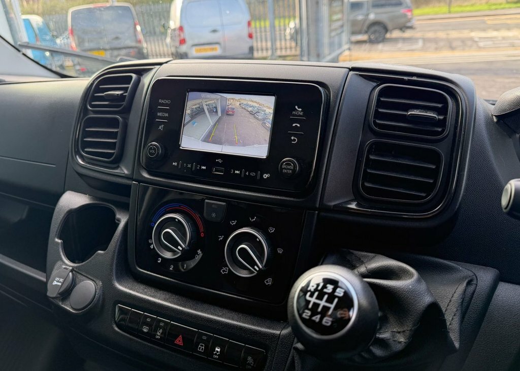 Citroen Relay 2.2L Enterprise White #2