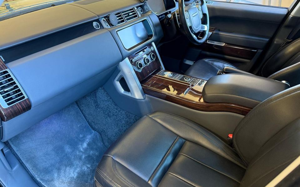 Land Rover Range Rover Diesel Black #6