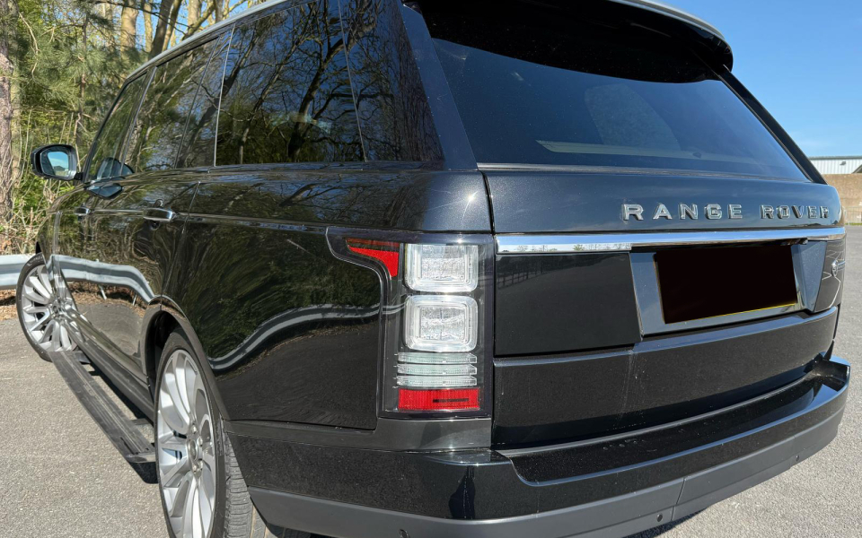 Land Rover Range Rover Diesel Black #2