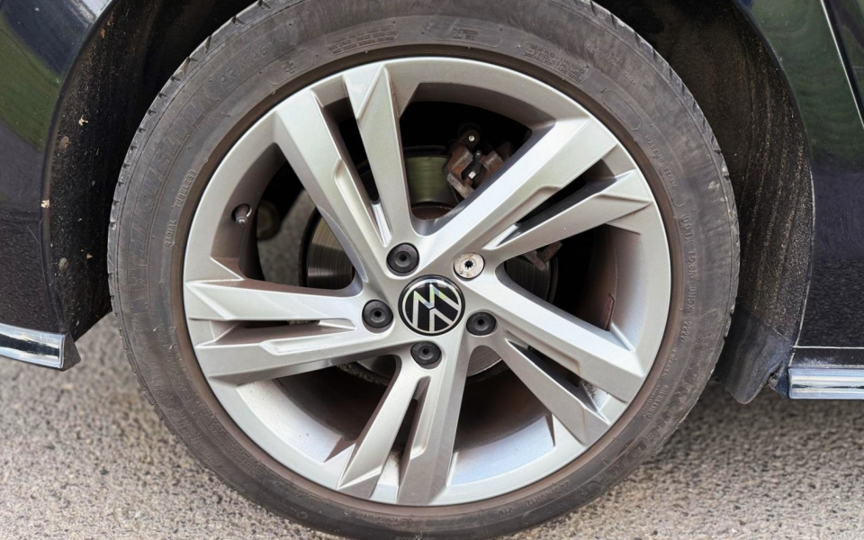 Volkswagen Golf Petrol Black #6