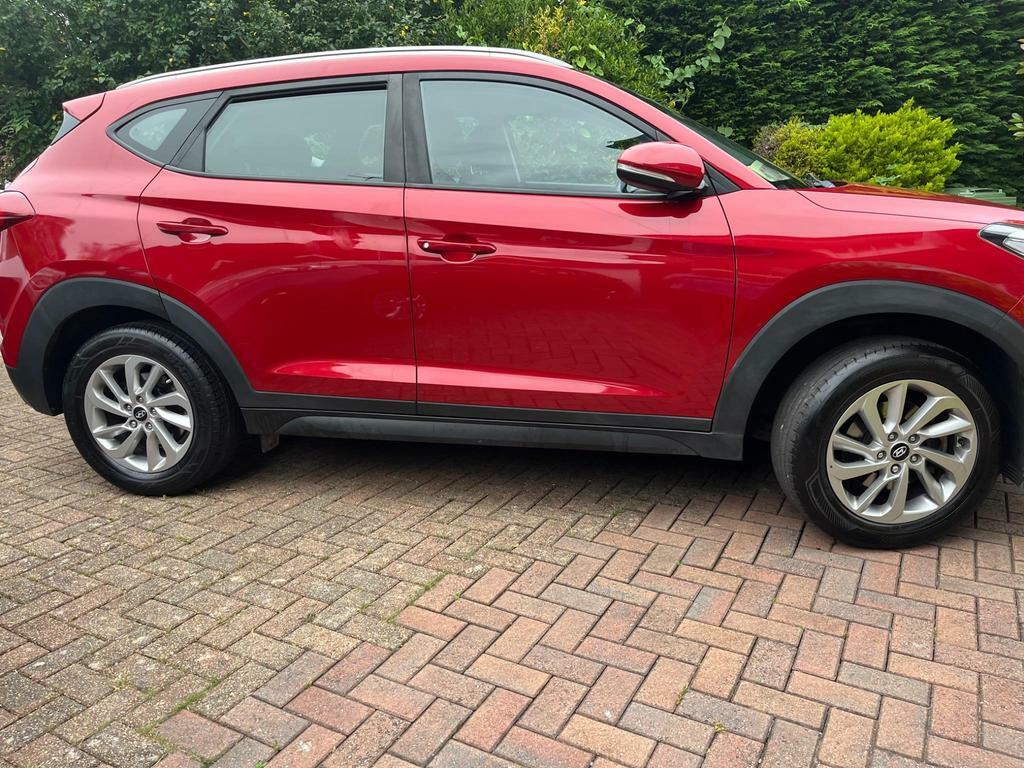 Hyundai Tucson 1.6 Gdi Blue Drive Se Euro 6 S S CA67VEW Red #2
