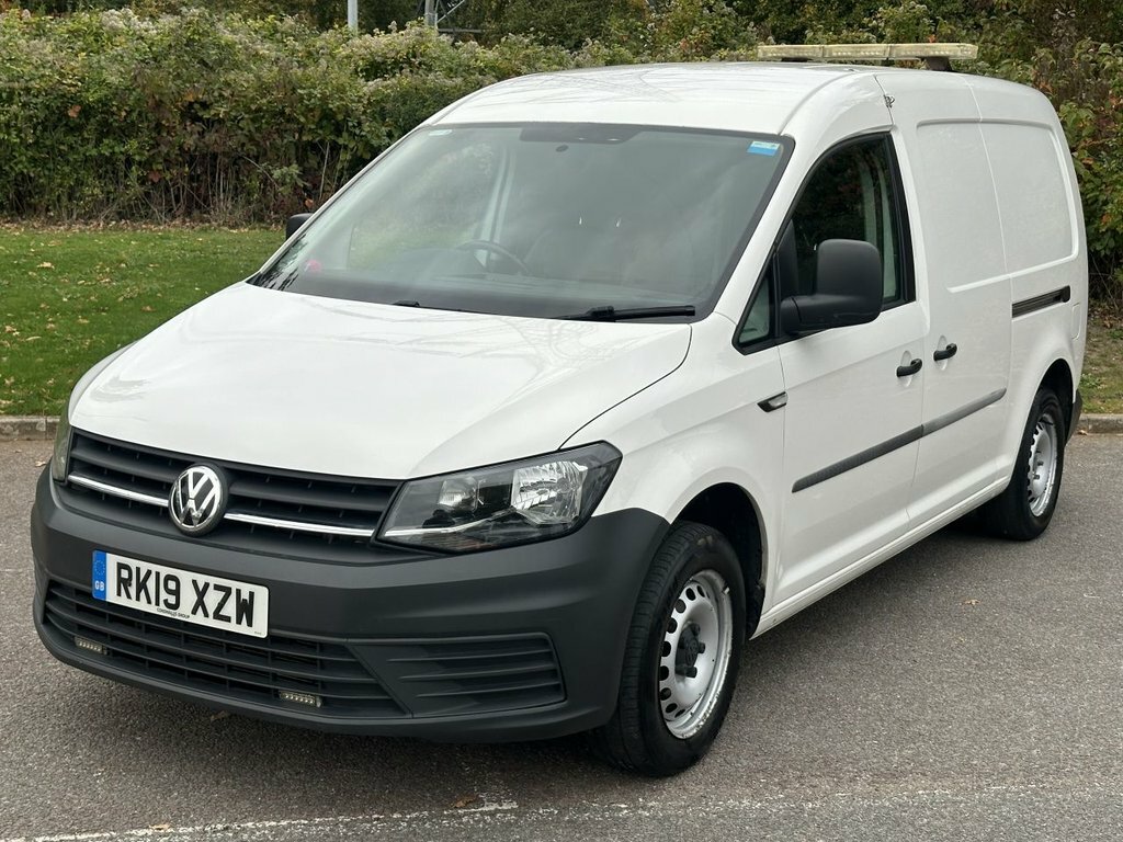 Volkswagen Caddy Maxi 2L Startline 6Dr RK19XZW White #4