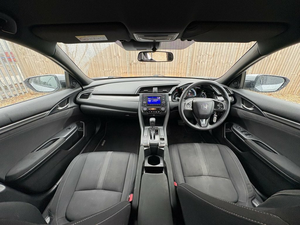 Honda Civic 1L Se GF18GZV Silver #4