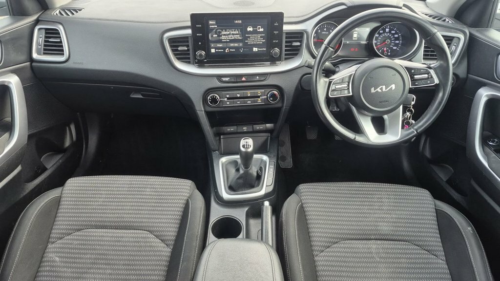 Kia Xceed 1L 2 FV71EGD White #4