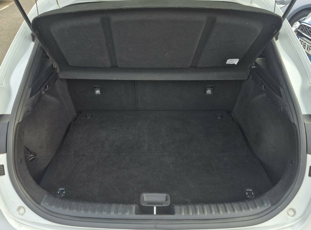 Kia Xceed 1L 2 FV71EGD White #5